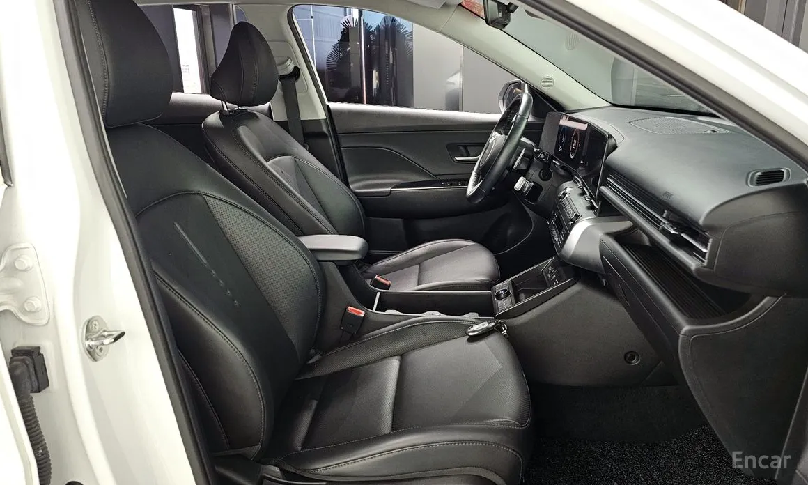 Фото 10 - Hyundai Kona