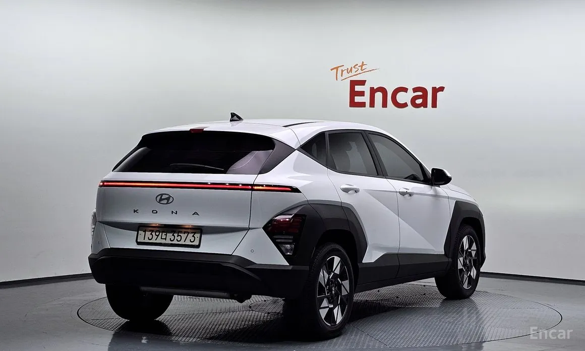 Фото 2 - Hyundai Kona