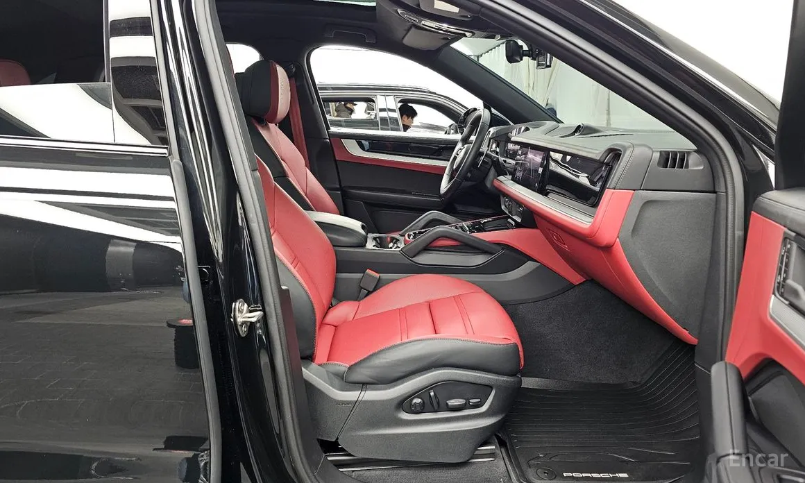 Фото 11 - Porsche Cayenne