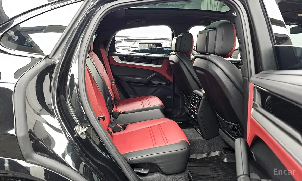 Фото 12 - Porsche Cayenne