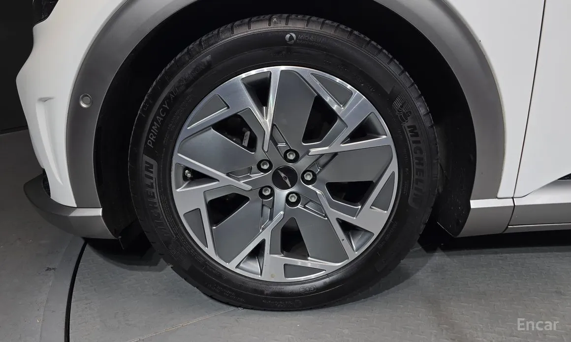 Фото 5 - Genesis GV60