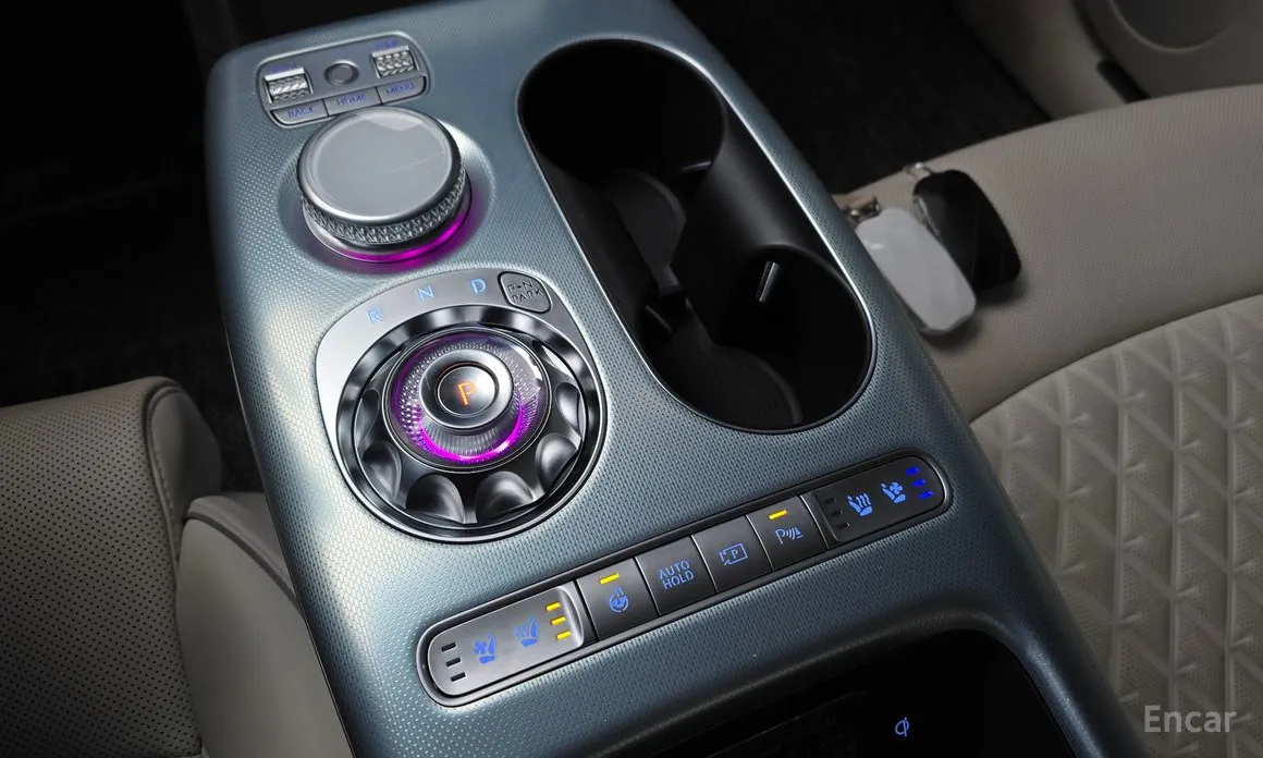 Фото 9 - Genesis GV60