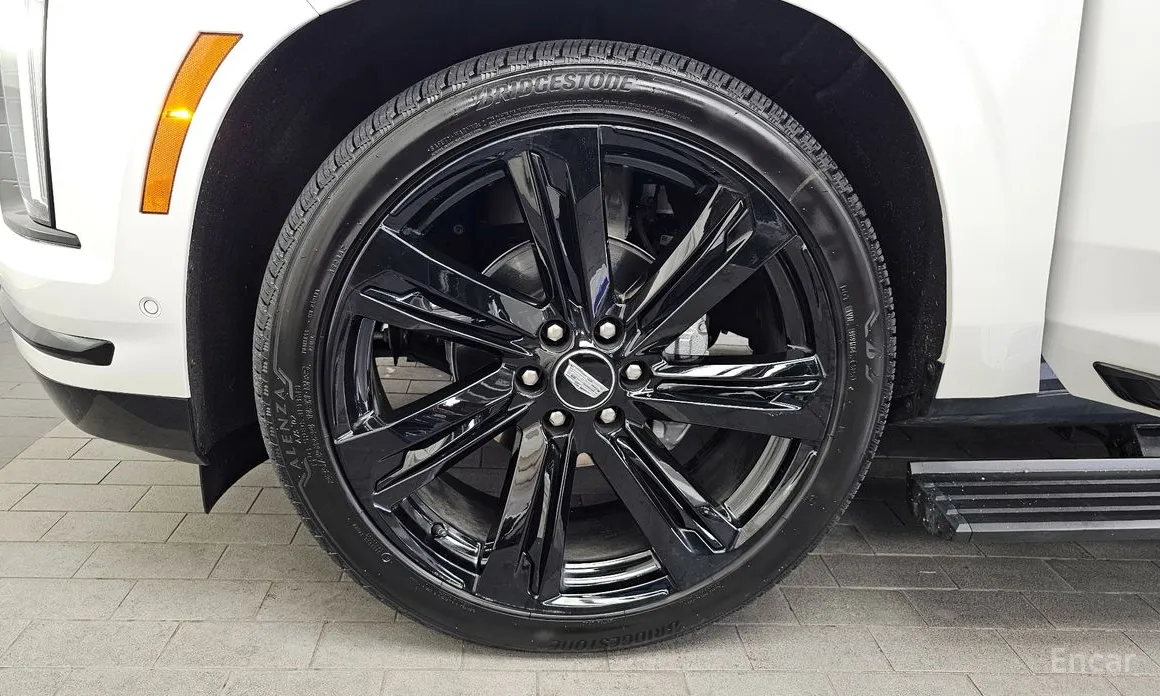 Фото 5 - Cadillac Escalade