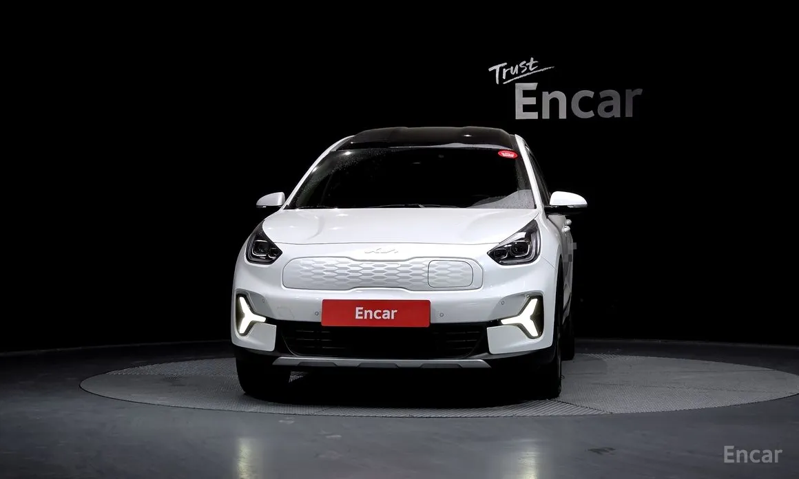 Фото 3 - Kia Niro