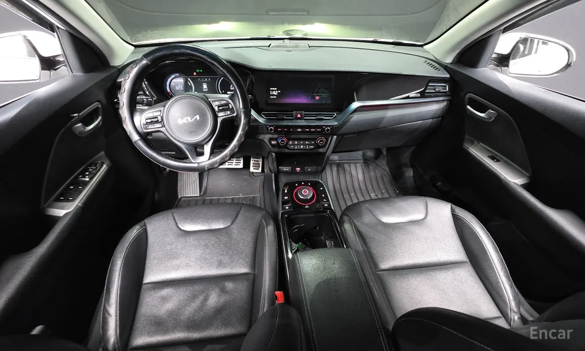 Фото 7 - Kia Niro