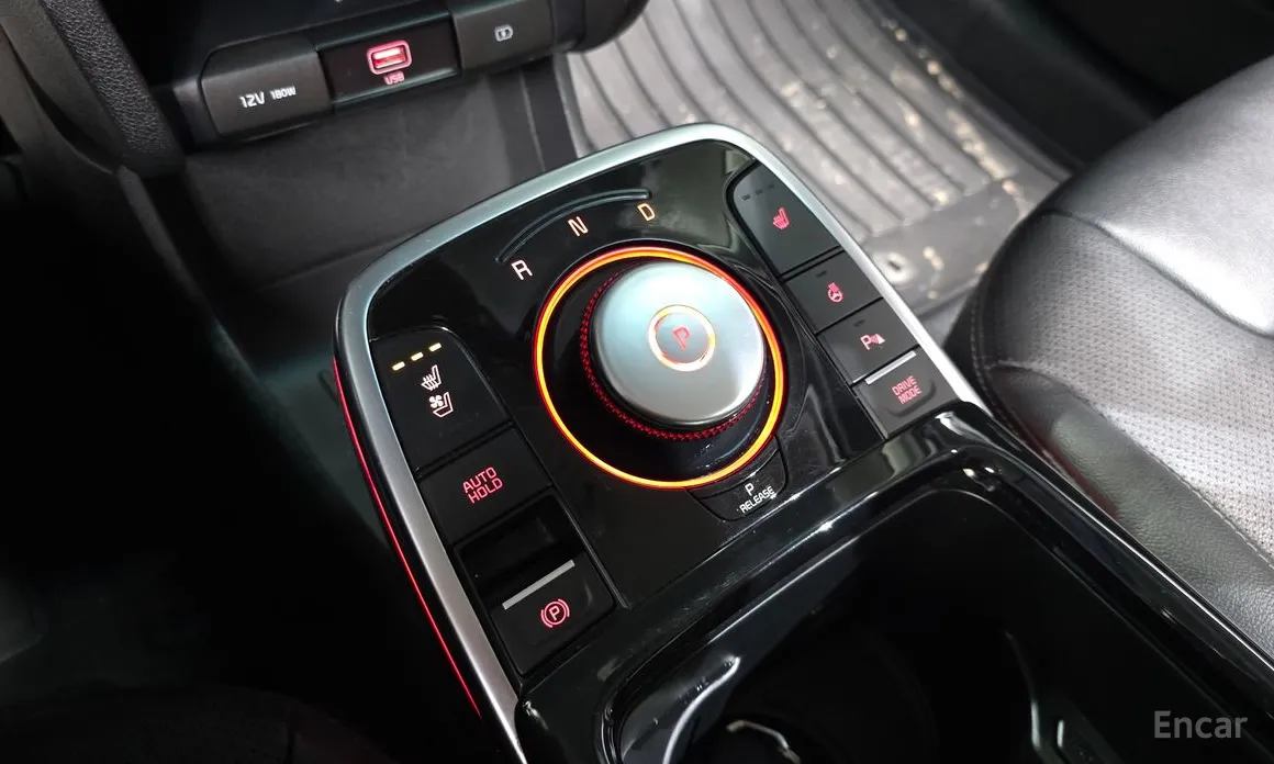 Фото 9 - Kia Niro