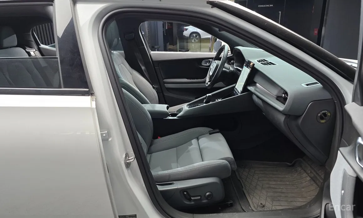 Фото 11 - Polestar 2