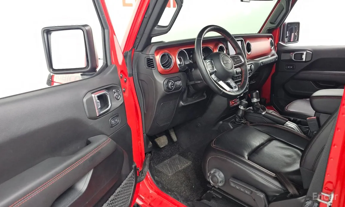 Фото 11 - Jeep Wrangler