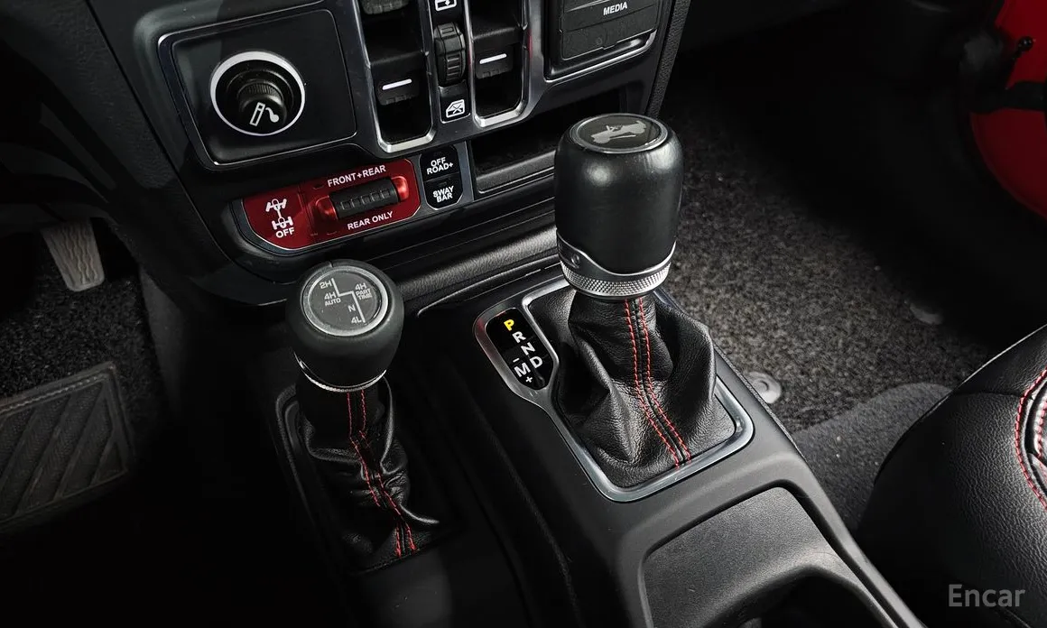 Фото 9 - Jeep Wrangler