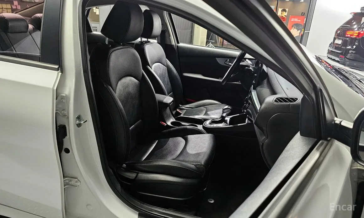 Фото 12 - Kia K3