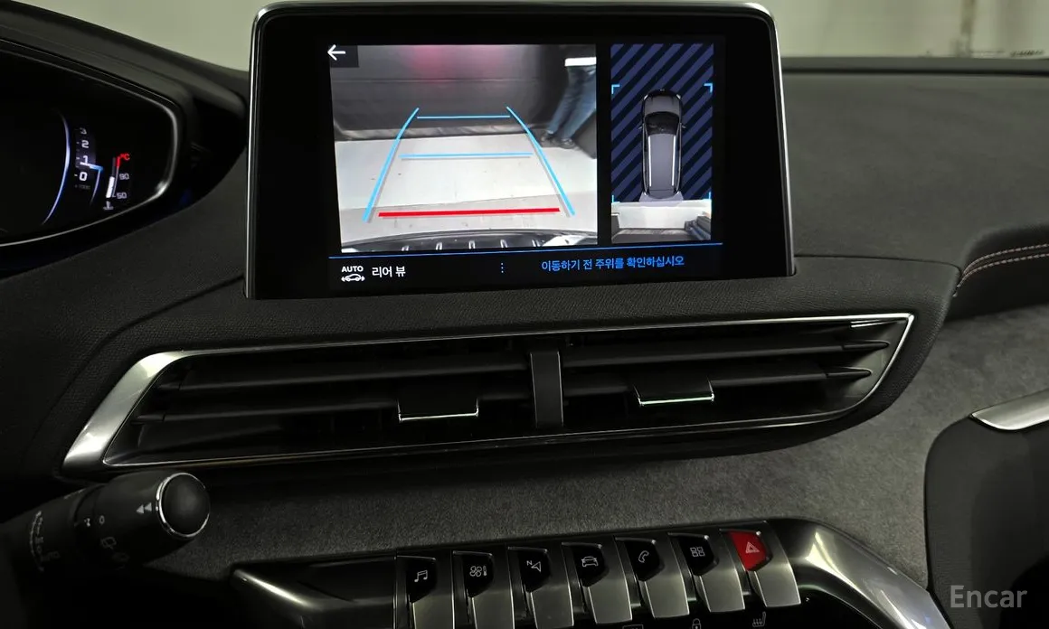 Фото 15 - Peugeot 5008