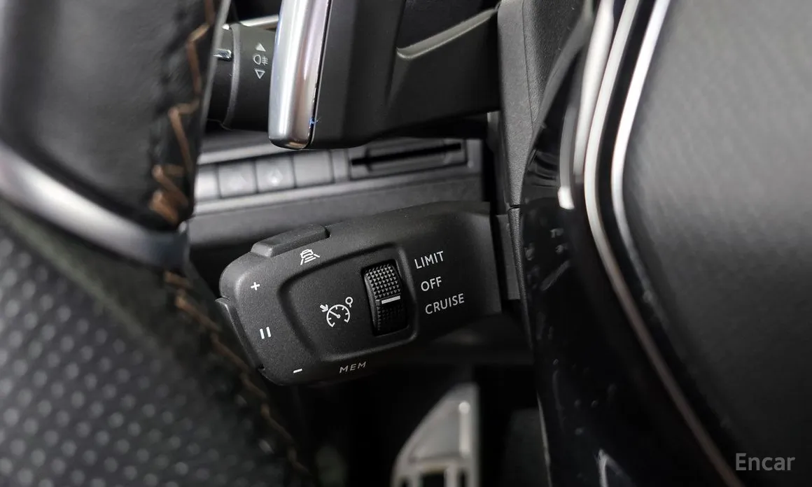 Фото 17 - Peugeot 5008