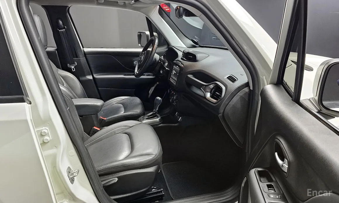 Фото 11 - Jeep Renegade