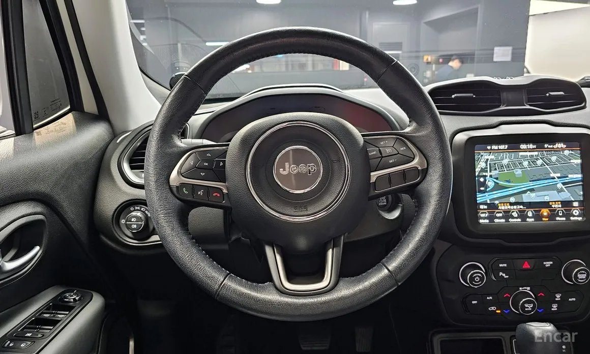 Фото 13 - Jeep Renegade