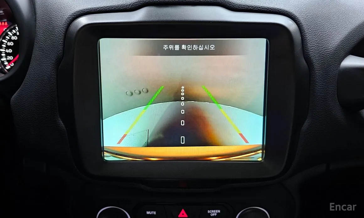 Фото 15 - Jeep Renegade