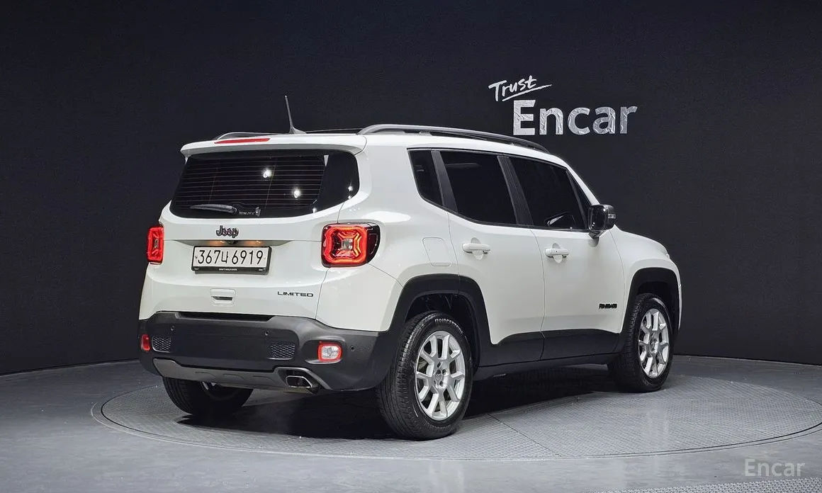 Фото 2 - Jeep Renegade