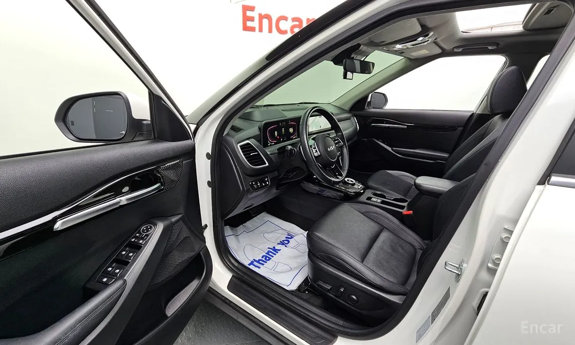 Фото 10 - Kia Seltos