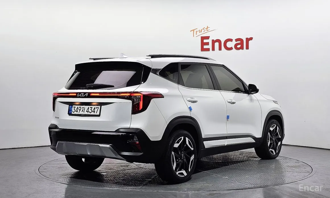 Фото 2 - Kia Seltos