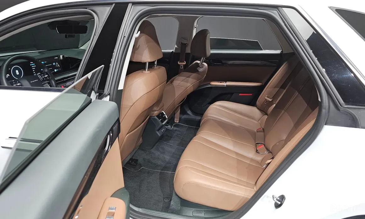 Фото 11 - Hyundai Grandeur