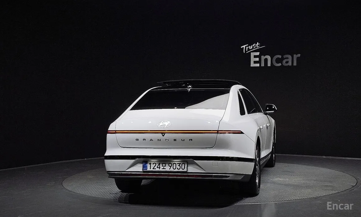 Фото 4 - Hyundai Grandeur