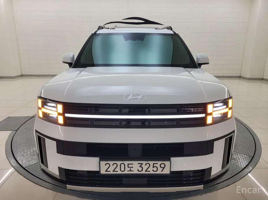 Фото 4 - Hyundai Santa Fe