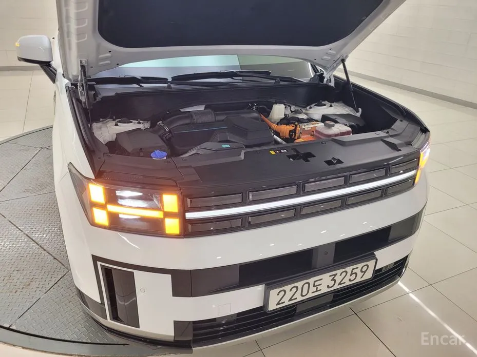 Фото 6 - Hyundai Santa Fe