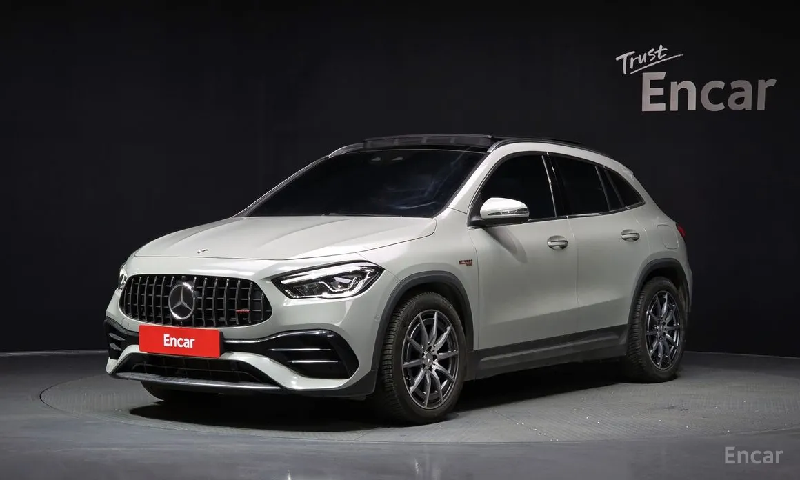 Фото 1 - Mercedes-Benz GLA-Class