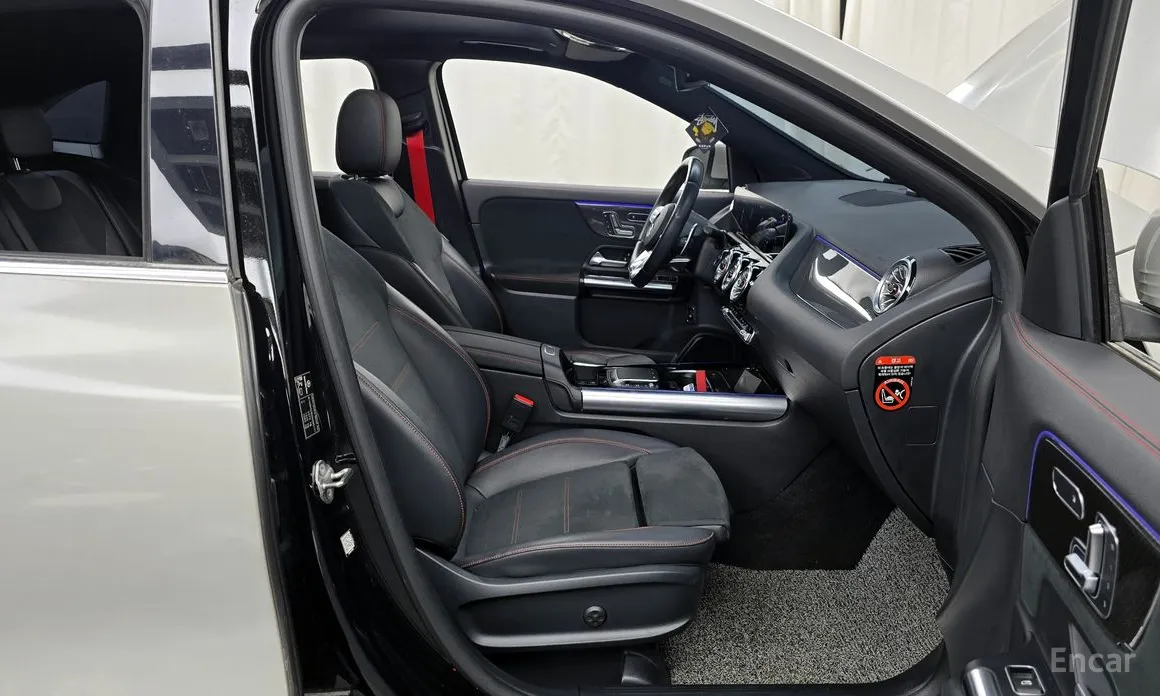 Фото 11 - Mercedes-Benz GLA-Class