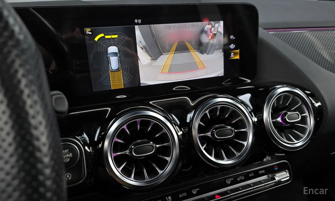 Фото 15 - Mercedes-Benz GLA-Class