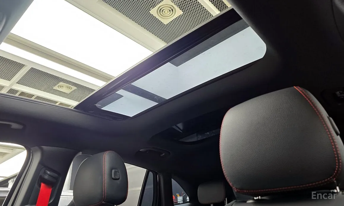 Фото 18 - Mercedes-Benz GLA-Class