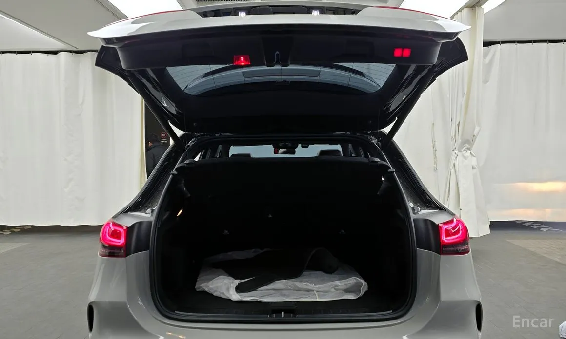 Фото 20 - Mercedes-Benz GLA-Class