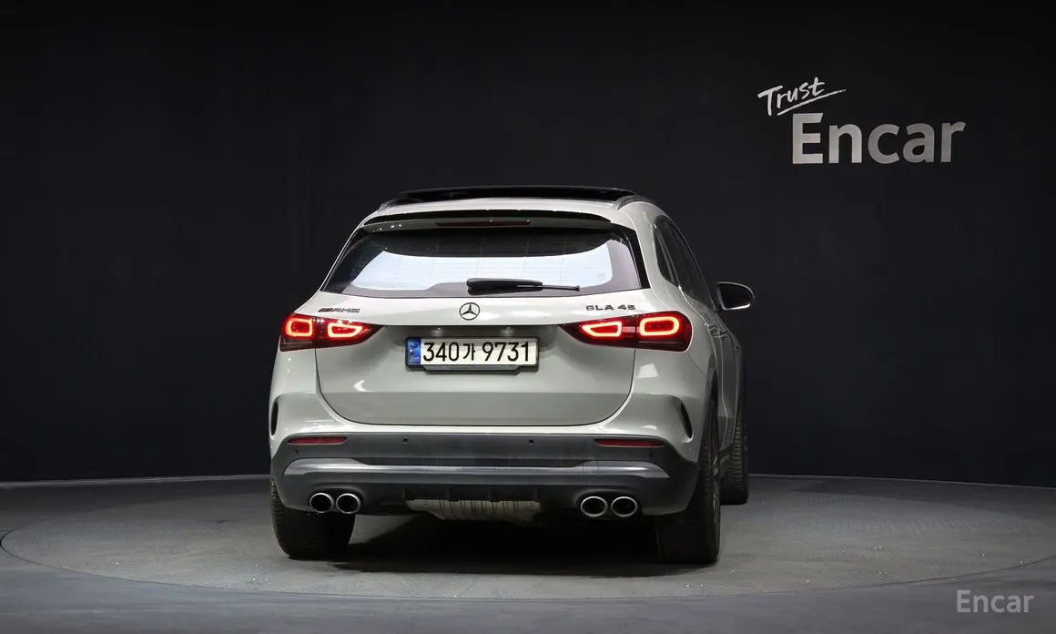 Фото 4 - Mercedes-Benz GLA-Class