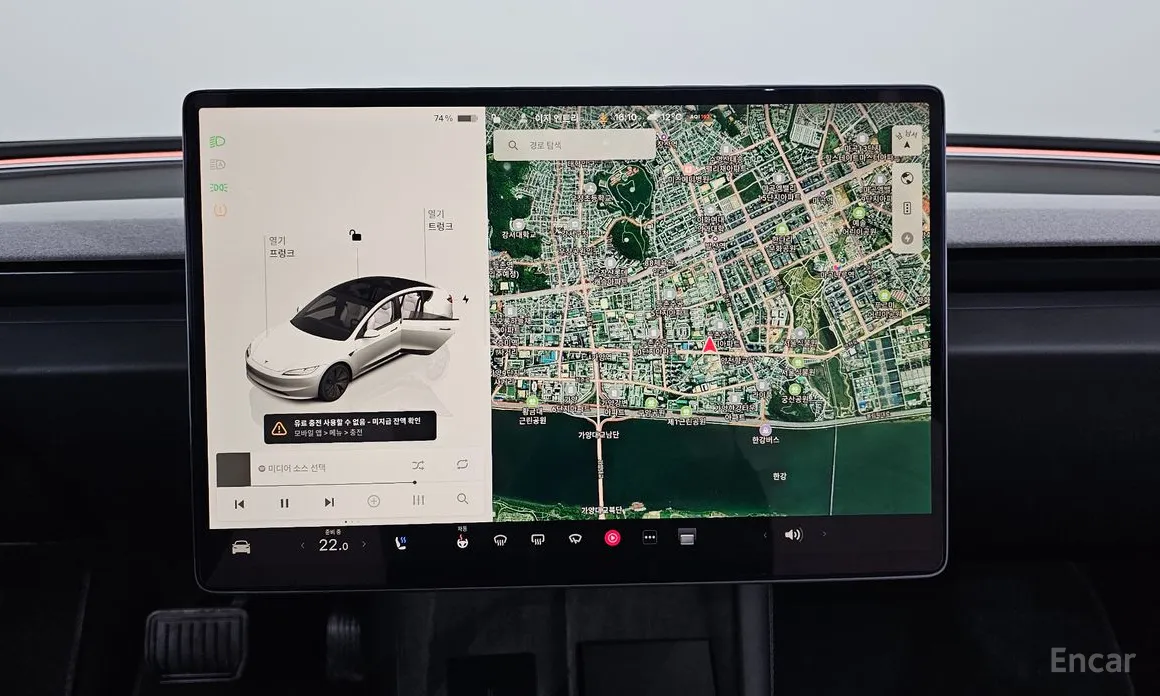 Фото 14 - Tesla Model 3
