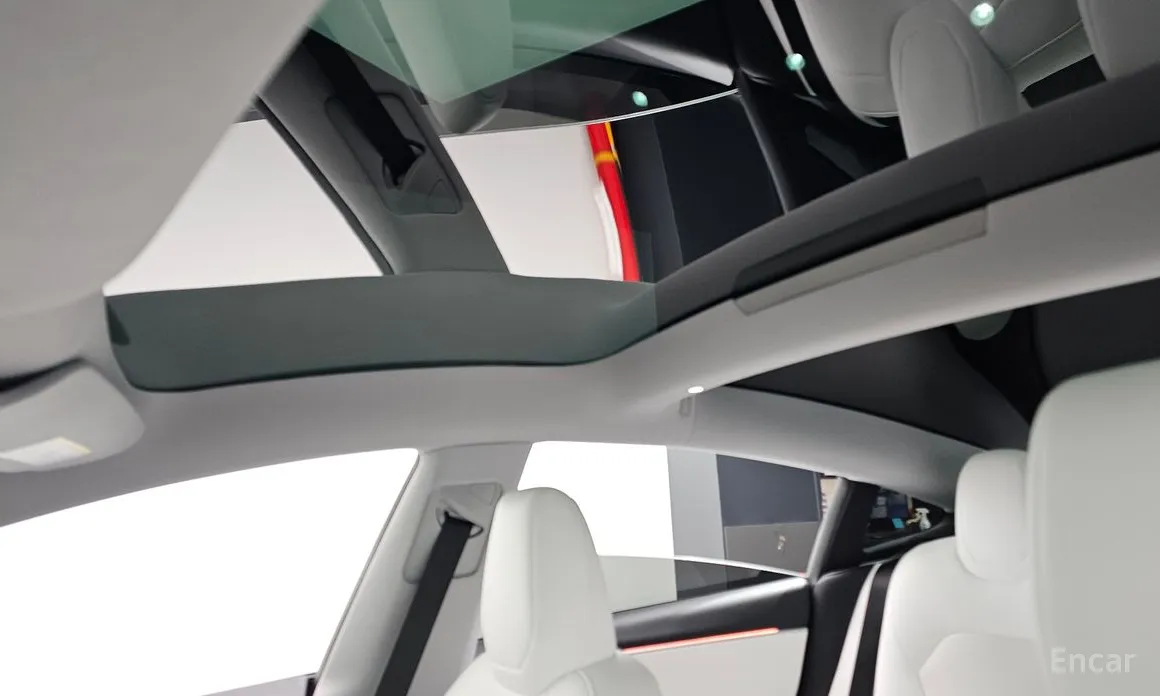 Фото 19 - Tesla Model 3