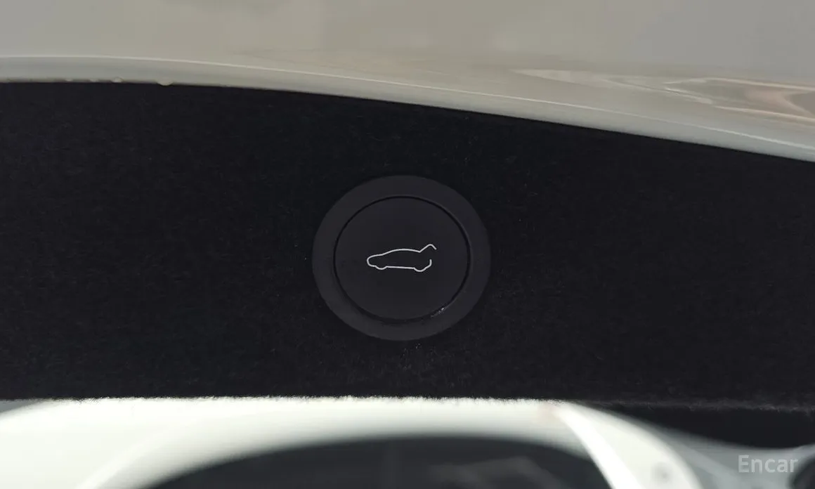 Фото 20 - Tesla Model 3