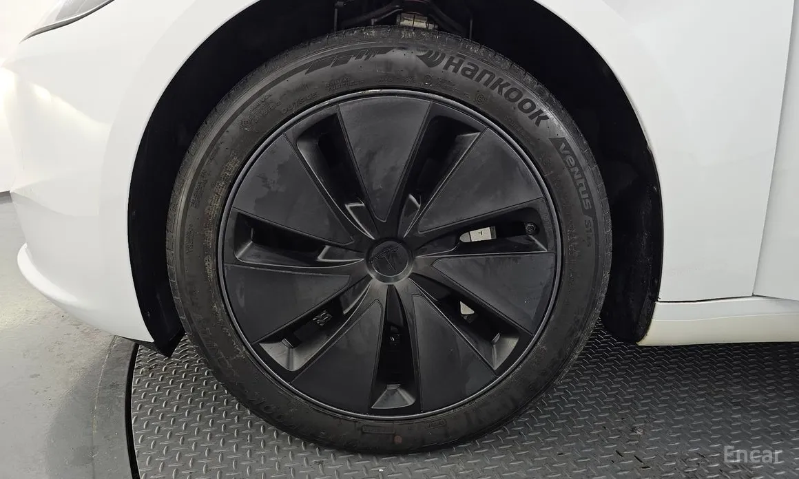 Фото 5 - Tesla Model 3