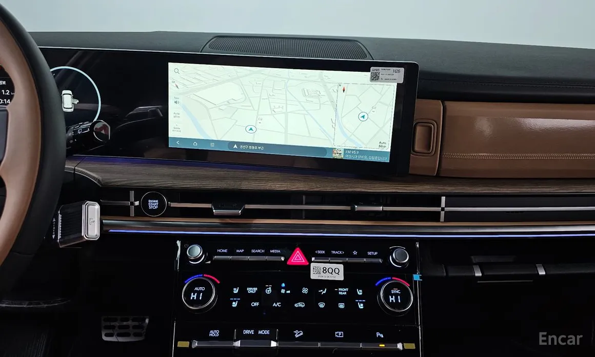 Фото 14 - Hyundai Santa Fe