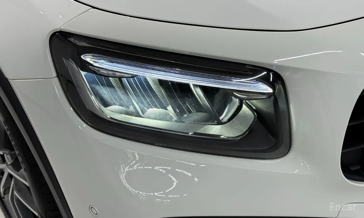 Фото 12 - Mercedes-Benz GLB-Class