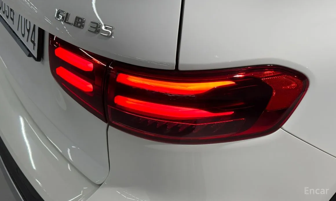 Фото 13 - Mercedes-Benz GLB-Class