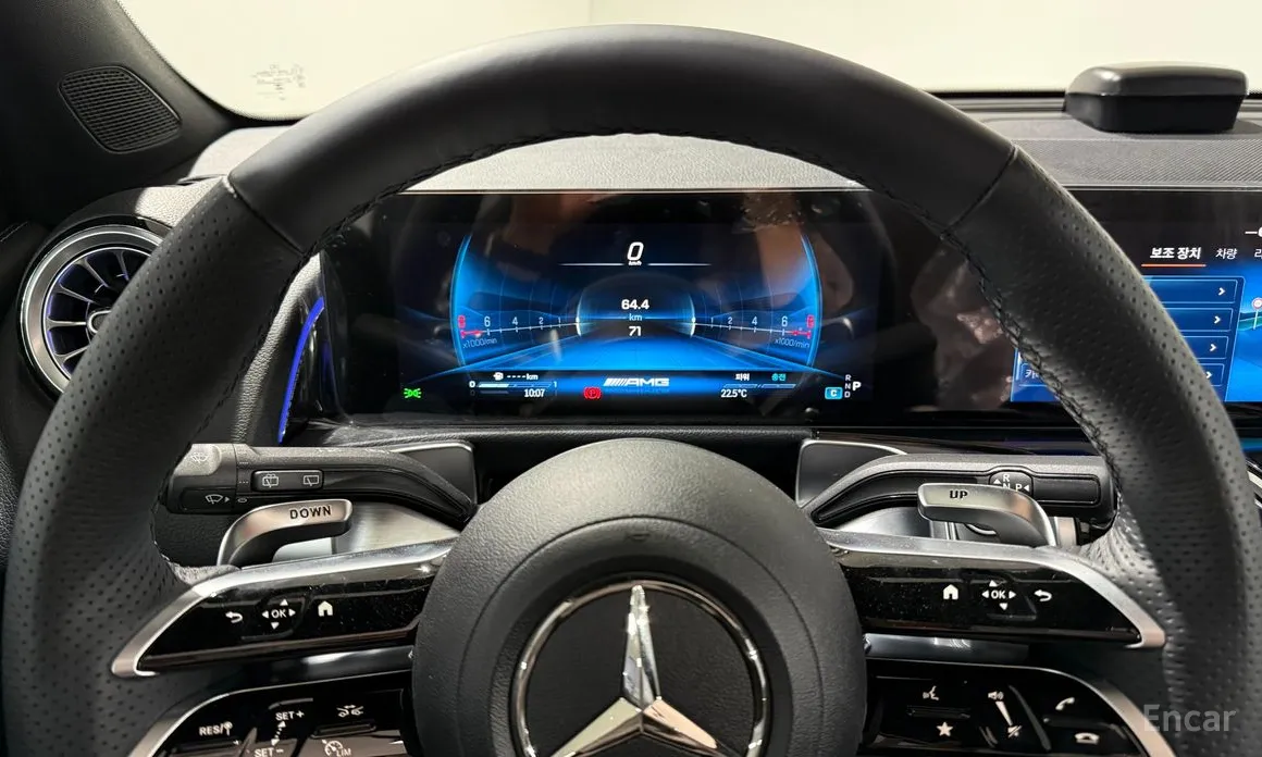 Фото 16 - Mercedes-Benz GLB-Class