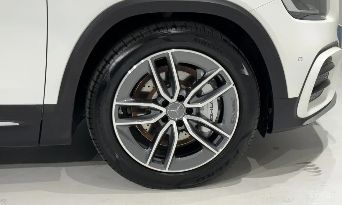 Фото 5 - Mercedes-Benz GLB-Class