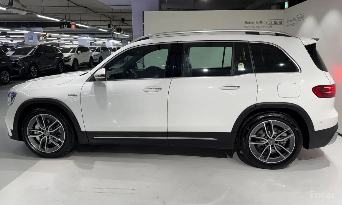 Фото 8 - Mercedes-Benz GLB-Class