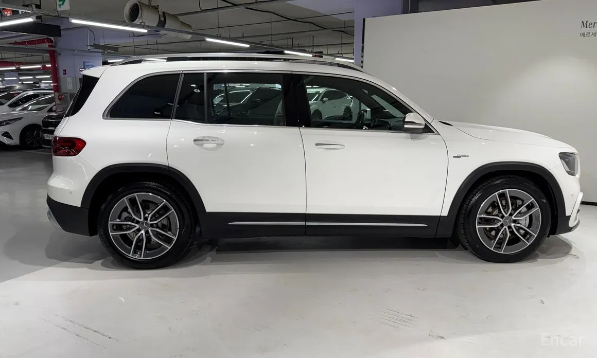 Фото 9 - Mercedes-Benz GLB-Class