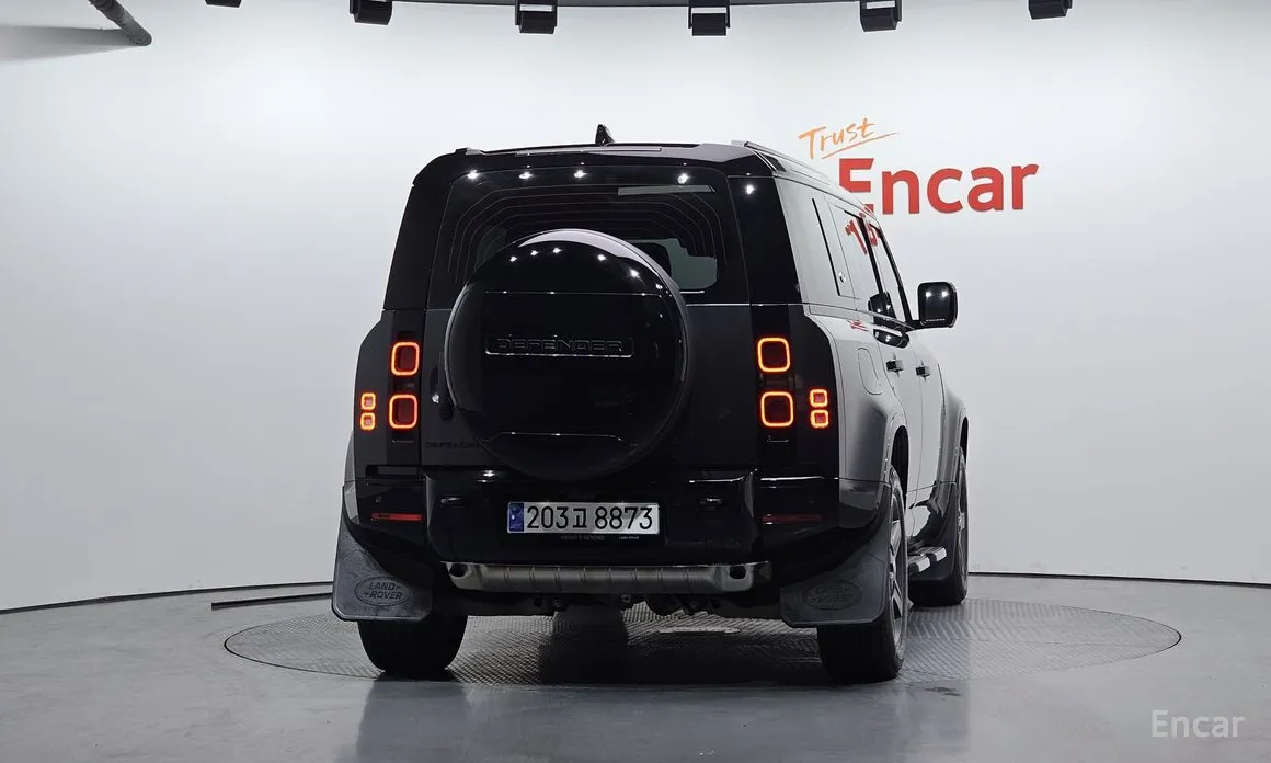 Фото 4 - Land Rover Defender