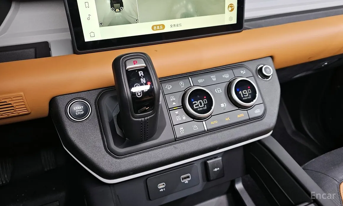 Фото 9 - Land Rover Defender