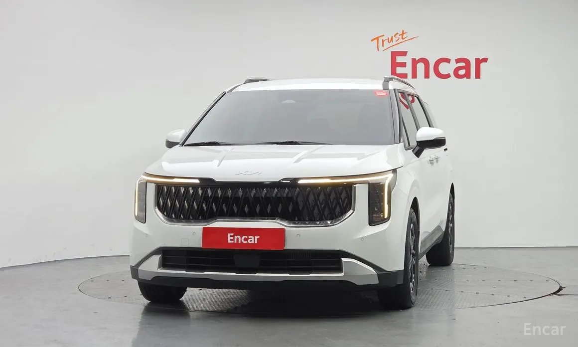 Фото 3 - Kia Carnival