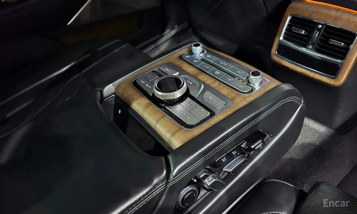 Фото 19 - Kia K9