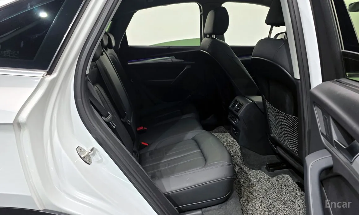 Фото 12 - Audi Q5