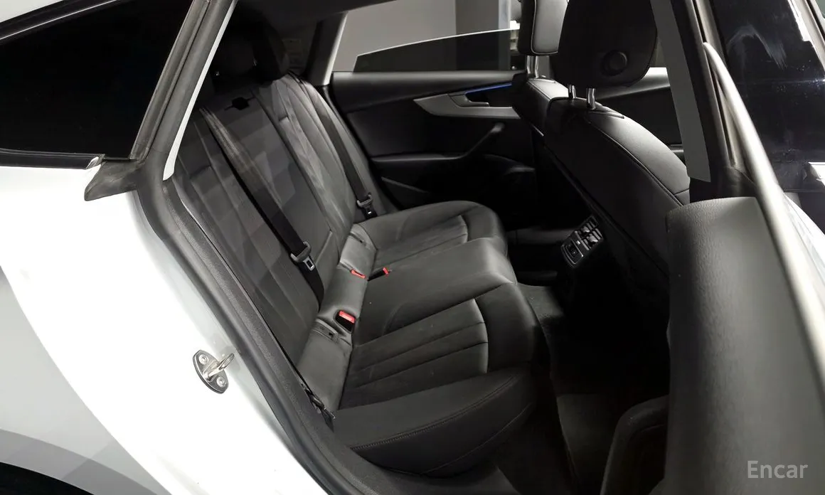 Фото 12 - Audi A5