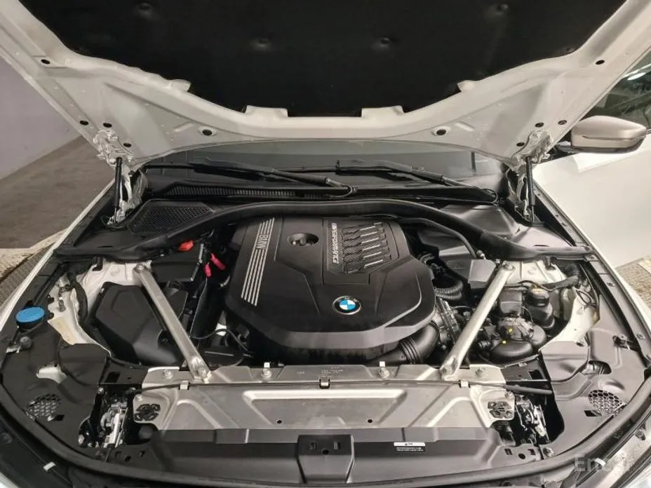 Фото 19 - BMW 3 Series